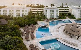 Grand Sirenis Riviera Maya Resort & Spa All Inclusive  5*